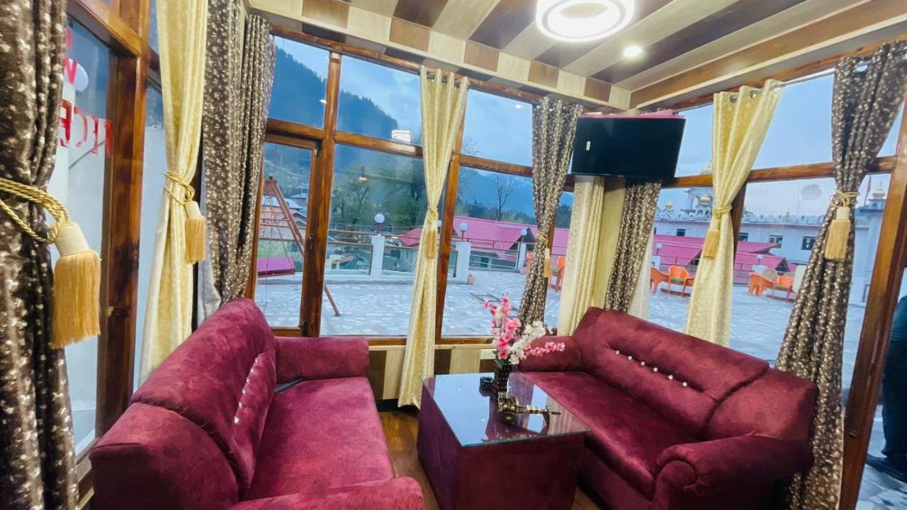 Hotel Hilltop At Mall Road Manali With Open Terrace Экстерьер фото